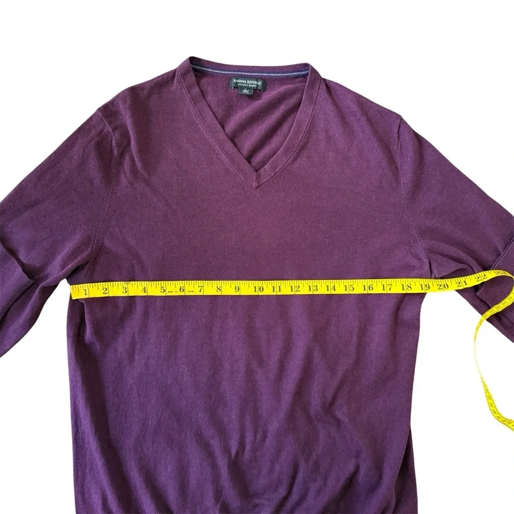 Banana Republic Men's LARGE Pullover Sweater V-Neck‎ Luxury silk cashmere Purple